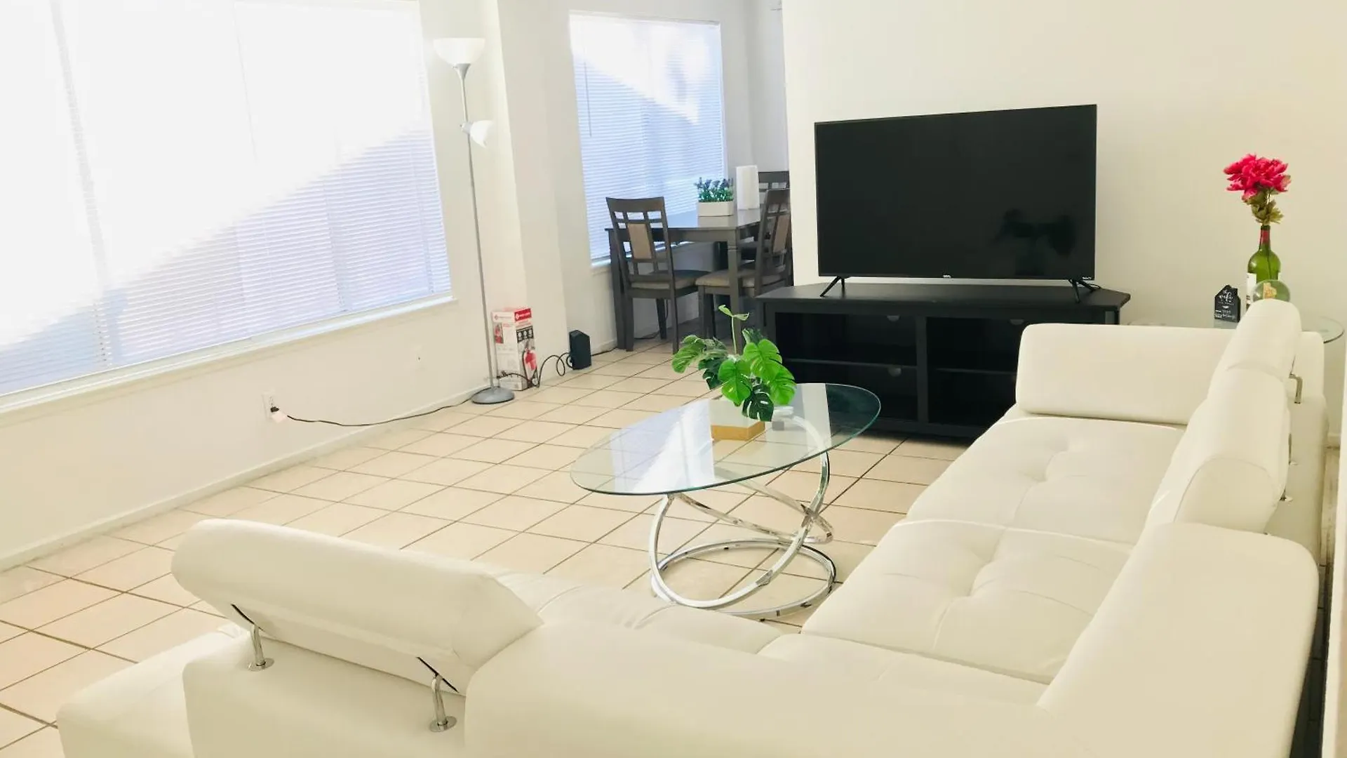 Super 1 Bedroom With Private Bathroom, Shared Kitchen Room -3 Las Vegas Alloggio in famiglia