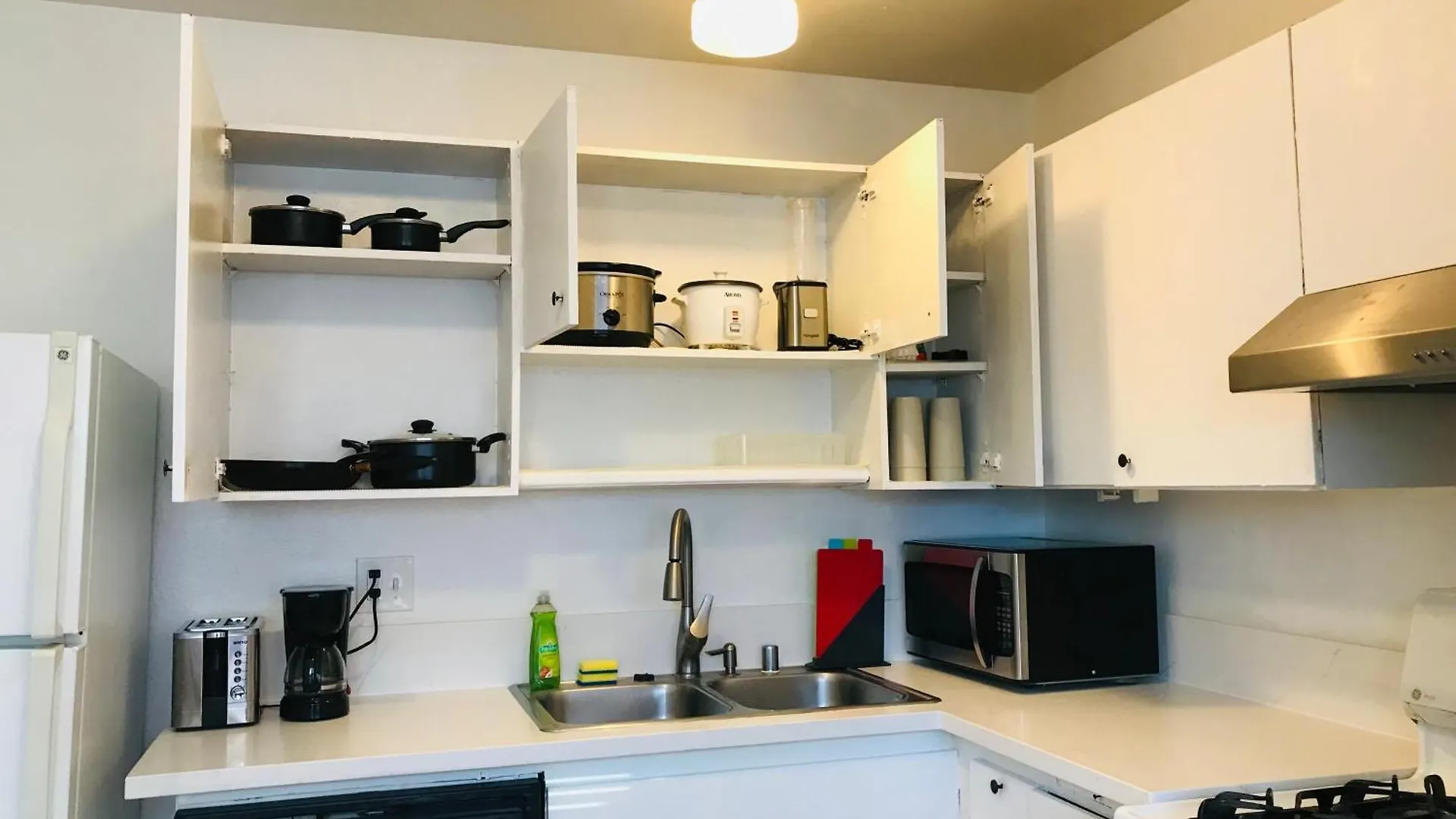 Super 1 Bedroom With Private Bathroom, Shared Kitchen Room -3 Las Vegas Alloggio in famiglia