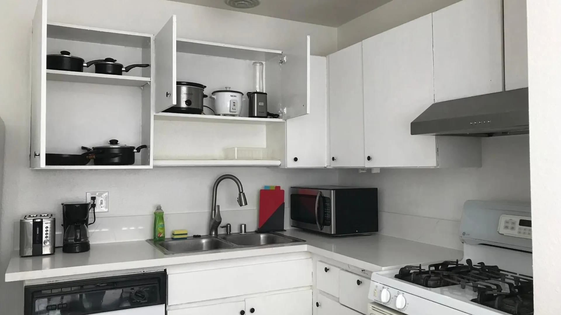 Super 1 Bedroom With Private Bathroom, Shared Kitchen Room -3 Las Vegas