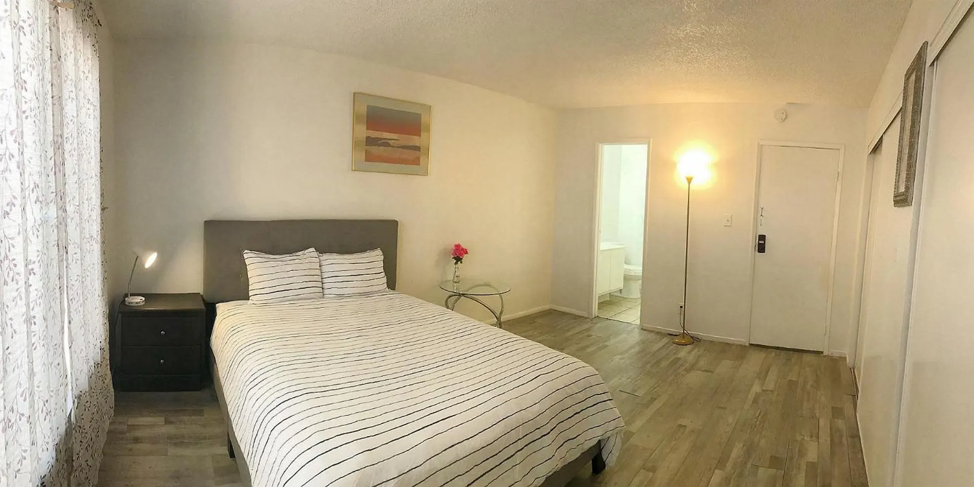 Super 1 Bedroom With Private Bathroom, Shared Kitchen Room -3 Las Vegas