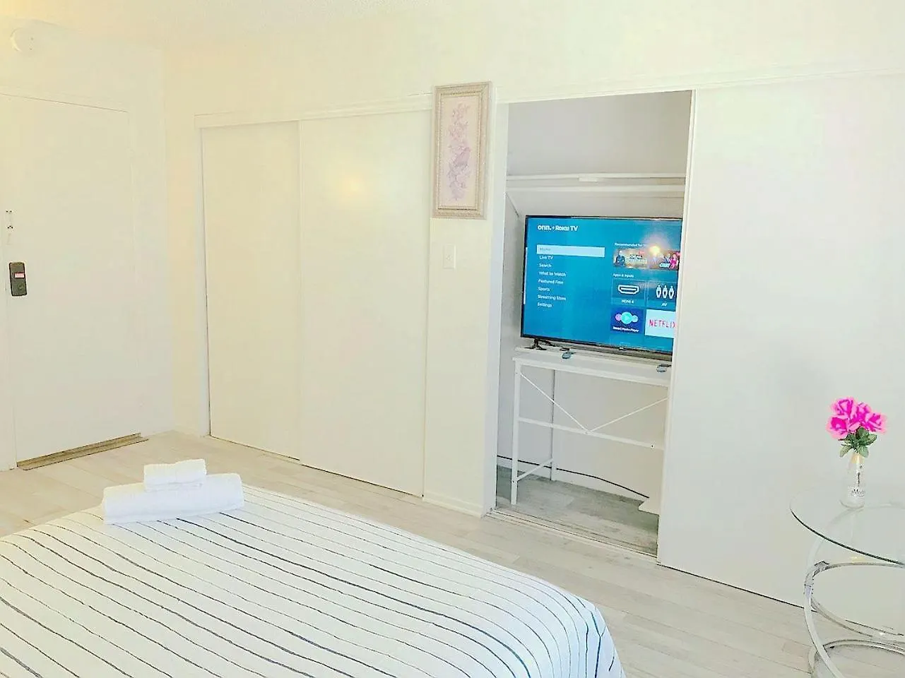 Super 1 Bedroom With Private Bathroom, Shared Kitchen Room -3 Las Vegas